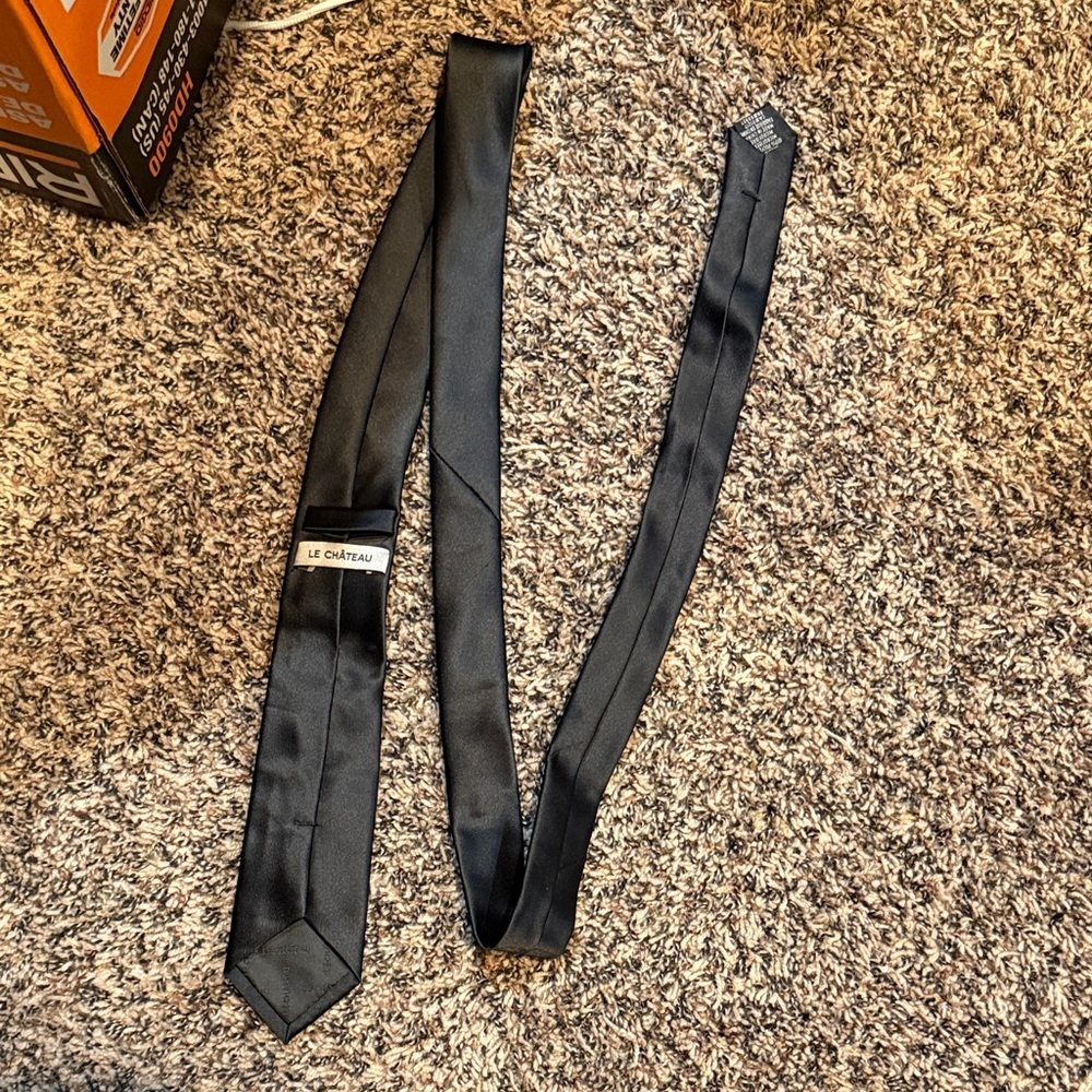 Le Château Black Satin Slim Tie